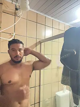 Snapshot of alanjordan100 chatting on February 9, 12:47 am alanjordan100 online show from February 9, 12:47 am