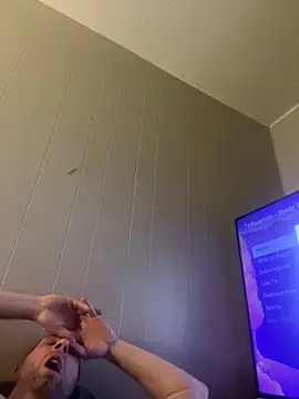 Snapshot of k_nutz87 chatting on February 18, 12:01 pm k nutz87 online show from February 18, 12:01 pm