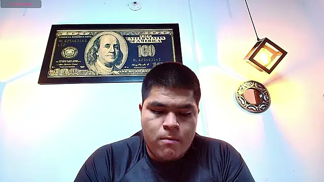 Snapshot of naomi_campbel_ chatting on February 20, 8:31 pm naomi campbel online show from February 20, 8:31 pm