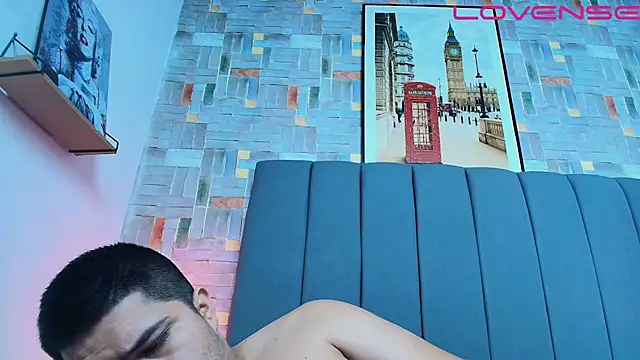 Snapshot of naomi_campbel_ chatting on March 19, 8:35 pm naomi campbel online show from March 19, 8:35 pm