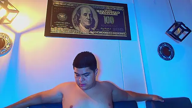 Snapshot of naomi_campbel_ chatting on March 25, 8:37 pm naomi campbel online show from March 25, 8:37 pm