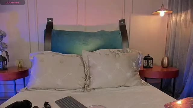 NaishaFord 1 online show from October 11, 3:06 am