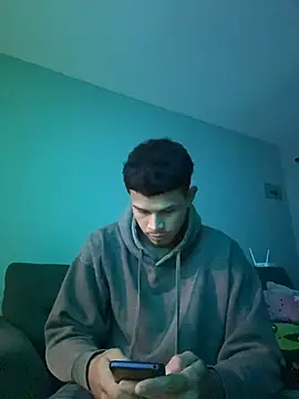 CHARLY-- online show from November 14, 9:41 am