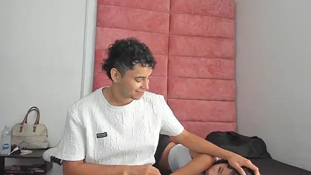 HellAndDante  online show from September 18, 9:06 pm