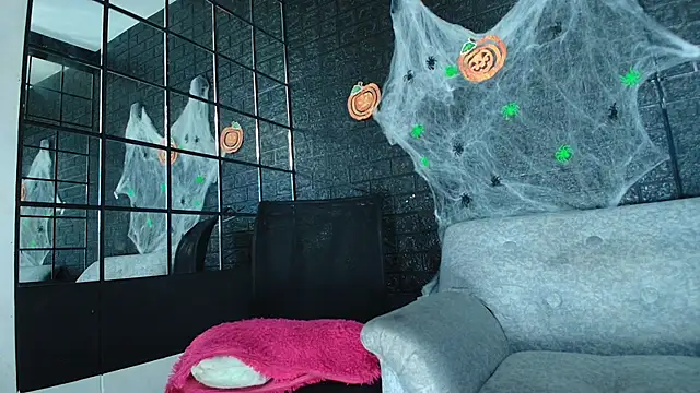 HellAndDante  online show from October 23, 11:24 pm