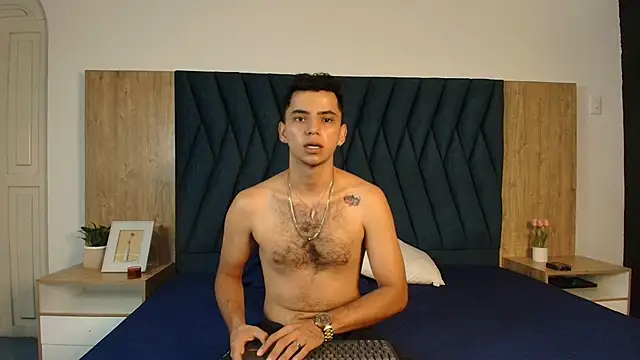 HellAndDante  online show from December 18, 7:42 pm