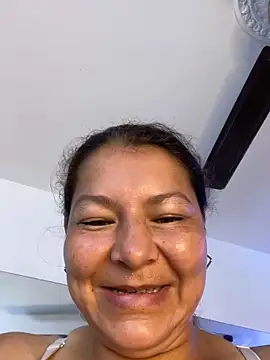 Snapshot of Sussan__ chatting on February 24, 11:52 am Sussan online show from February 24, 11:52 am