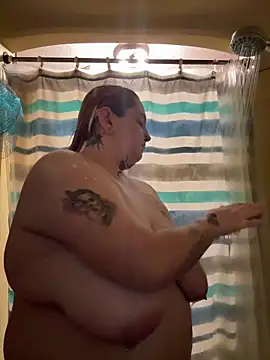 Snapshot of vanessraine chatting on January 7, 6:05 am vanessraine online show from January 7, 6:05 am