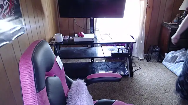 Snapshot of vanessraine chatting on February 4, 7:31 pm vanessraine online show from February 4, 7:31 pm