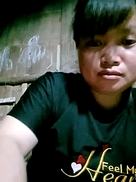 Snapshot of Tdtd57 chatting on April 4, 10:35 am Tdtd57 online show from April 4, 10:35 am