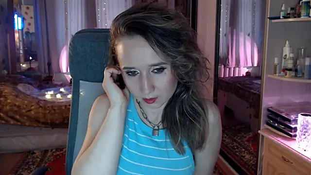 Snapshot of ClassyInna chatting on November 10, 5:39 am ClassyInna online show from November 10, 5:39 am