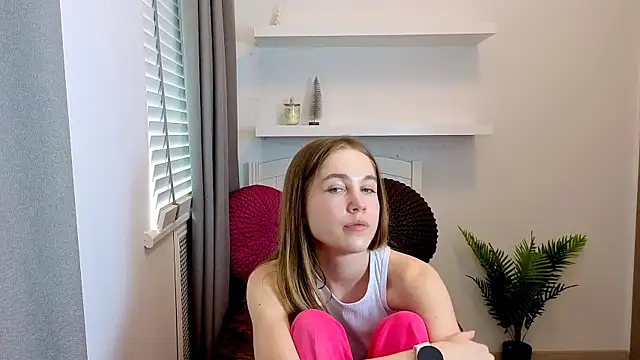 Snapshot of Spicy_Lexi chatting on May 14, 12:45 pm Spicy Lexi online show from May 14, 12:45 pm