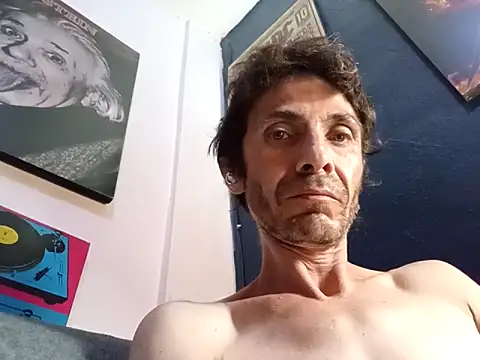 githot online show from November 4, 8:24 am