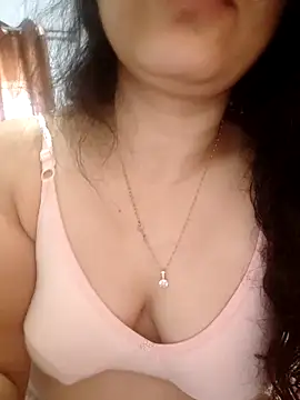 Snapshot of CUTE-PX chatting on March 2, 5:19 am CUTE-PX online show from March 2, 5:19 am