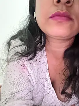 Snapshot of CUTE-PX chatting on May 2, 4:23 pm CUTE-PX online show from May 2, 4:23 pm