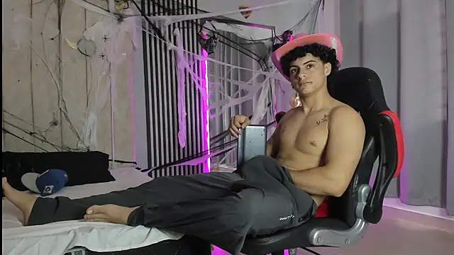 mikey banji online show from October 30, 1:01 pm