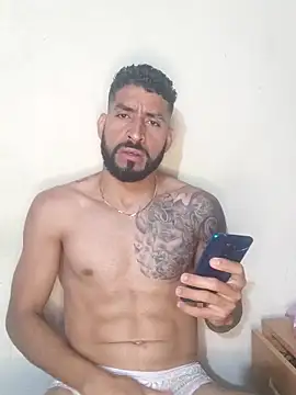 Snapshot of Alexsexygamer chatting on September 23, 1:14 pm Alexsexygamer online show from September 23, 1:14 pm