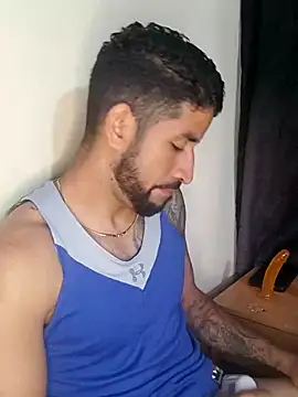 Snapshot of Alexsexygamer chatting on October 8, 1:31 pm Alexsexygamer online show from October 8, 1:31 pm