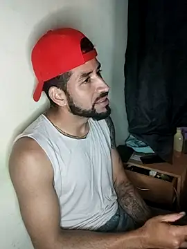 Snapshot of Alexsexygamer chatting on October 14, 12:44 am Alexsexygamer online show from October 14, 12:44 am