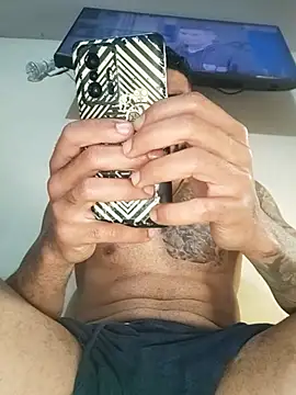 Snapshot of Alexsexygamer chatting on October 20, 11:38 pm Alexsexygamer online show from October 20, 11:38 pm