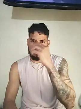 Snapshot of Alexsexygamer chatting on October 31, 11:50 pm Alexsexygamer online show from October 31, 11:50 pm