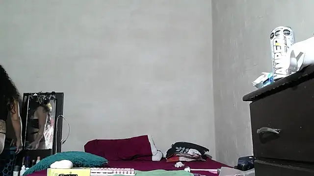 CataleyaRosee online show from May 6, 7:24 am