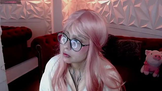 sophiaa 7 online show from January 8, 11:34 am