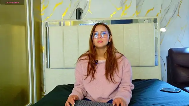 Snapshot of angeles_azul chatting on March 7, 2:47 pm angeles azul online show from March 7, 2:47 pm