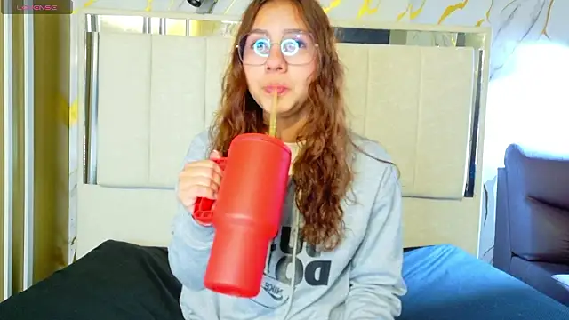 Snapshot of angeles_azul chatting on March 16, 1:26 pm angeles azul online show from March 16, 1:26 pm