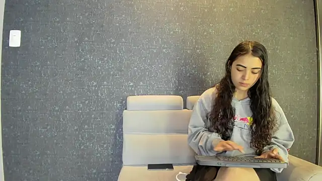 NickandAbby  online show from December 16, 10:20 am