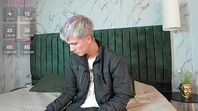 Snapshot of nicktorn chatting on October 21, 11:55 am nicktorn online show from October 21, 11:55 am