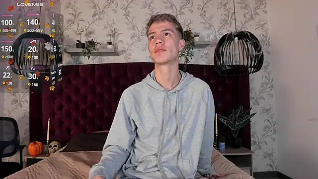 Snapshot of nicktorn chatting on October 28, 12:09 pm nicktorn online show from October 28, 12:09 pm