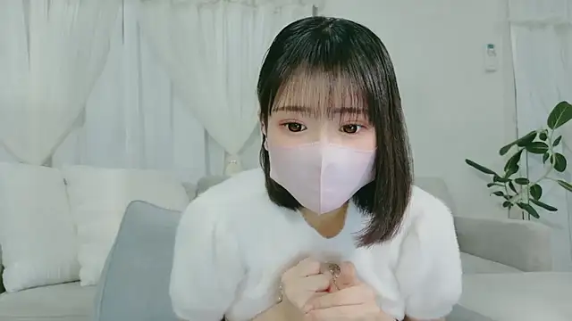 Snapshot of anone10101 chatting on April 3, 2:04 pm anone10101 online show from April 3, 2:04 pm