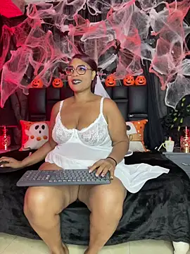 Snapshot of aranzzalatin chatting on October 31, 12:06 pm aranzzalatin online show from October 31, 12:06 pm