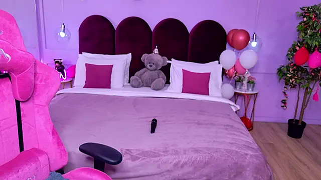 SweetyLicky online show from November 20, 4:07 pm