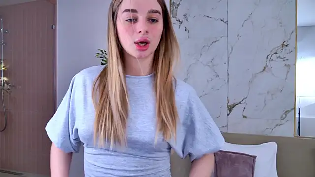 Snapshot of SweetyLicky chatting on February 21, 4:08 pm SweetyLicky online show from February 21, 4:08 pm