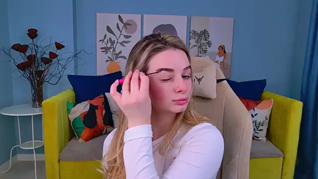 Snapshot of SweetyLicky chatting on March 14, 4:12 pm SweetyLicky online show from March 14, 4:12 pm