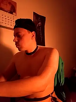 Snapshot of rayolexxx chatting on March 21, 10:31 am rayolexxx online show from March 21, 10:31 am