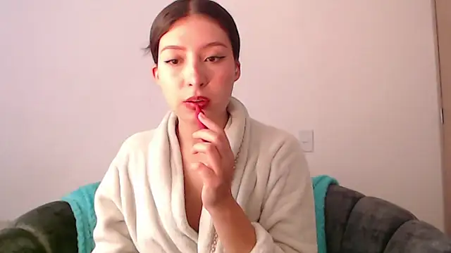 -Ivonny online show from September 28, 8:25 pm