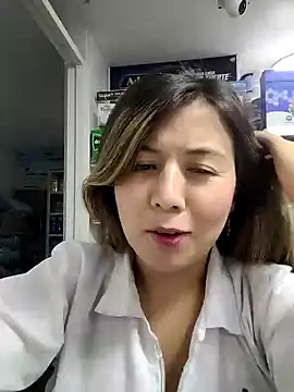 Sophie del Castillo online show from October 31, 12:55 am