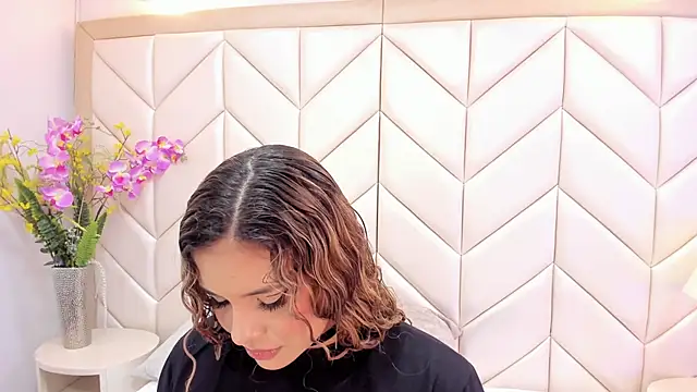 Snapshot of CataRicci chatting on September 20, 11:55 am CataRicci online show from September 20, 11:55 am