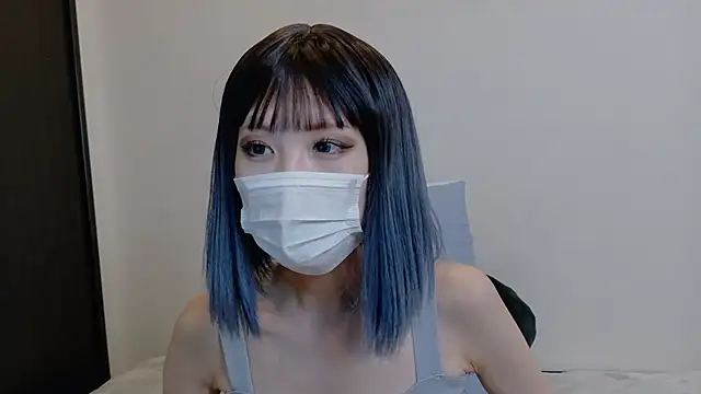 sarina at online show from April 27, 4:32 am