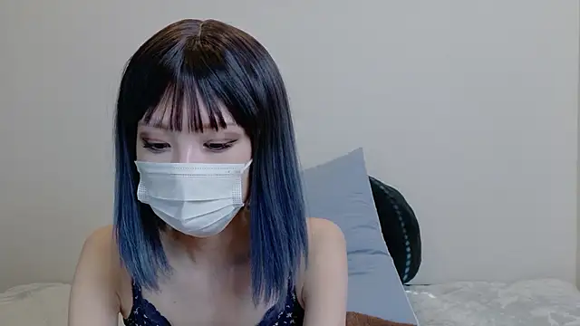 sarina at online show from May 16, 7:27 am