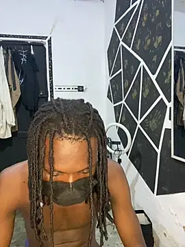 Snapshot of Jaydemasked chatting on April 6, 4:52 pm Jaydemasked online show from April 6, 4:52 pm