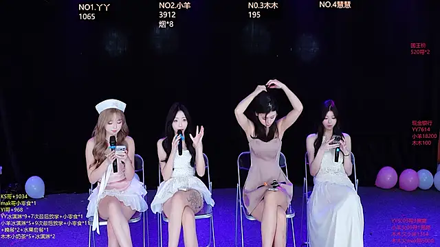 Snapshot of EYgirl222 chatting on October 16, 8:26 am EYgirl222 online show from October 16, 8:26 am