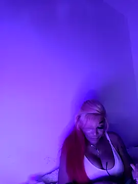 iamlalamilano online show from February 19, 3:41 pm