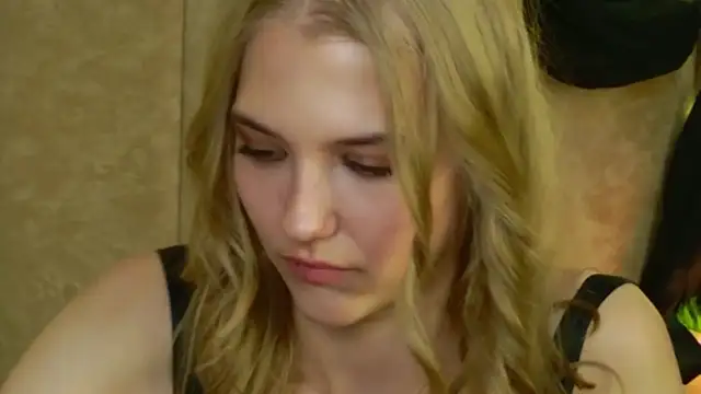 4example Chloe online show from May 11, 2:56 pm