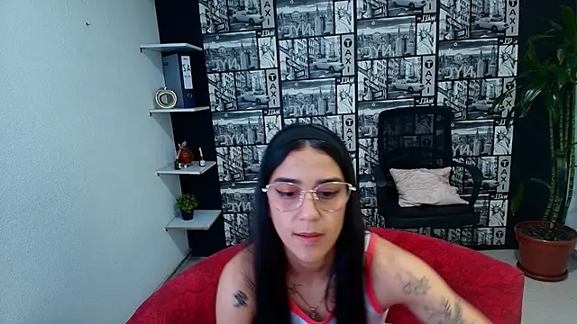 DanielaMonroe online show from May 6, 11:21 pm
