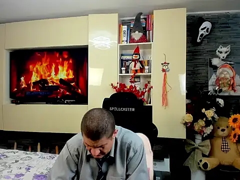 SpartacusDaddy48 online show from March 2, 9:21 pm