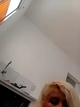 Snapshot of flavinhasensual chatting on February 25, 5:33 pm flavinhasensual online show from February 25, 5:33 pm